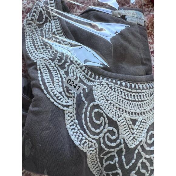 BODEN DRESS SCOOP NECK GRAY JERSEY EMBROIDERY KNEE LENGTH 3/4 SLEEVES SIZE 4 L - Picture 8 of 8